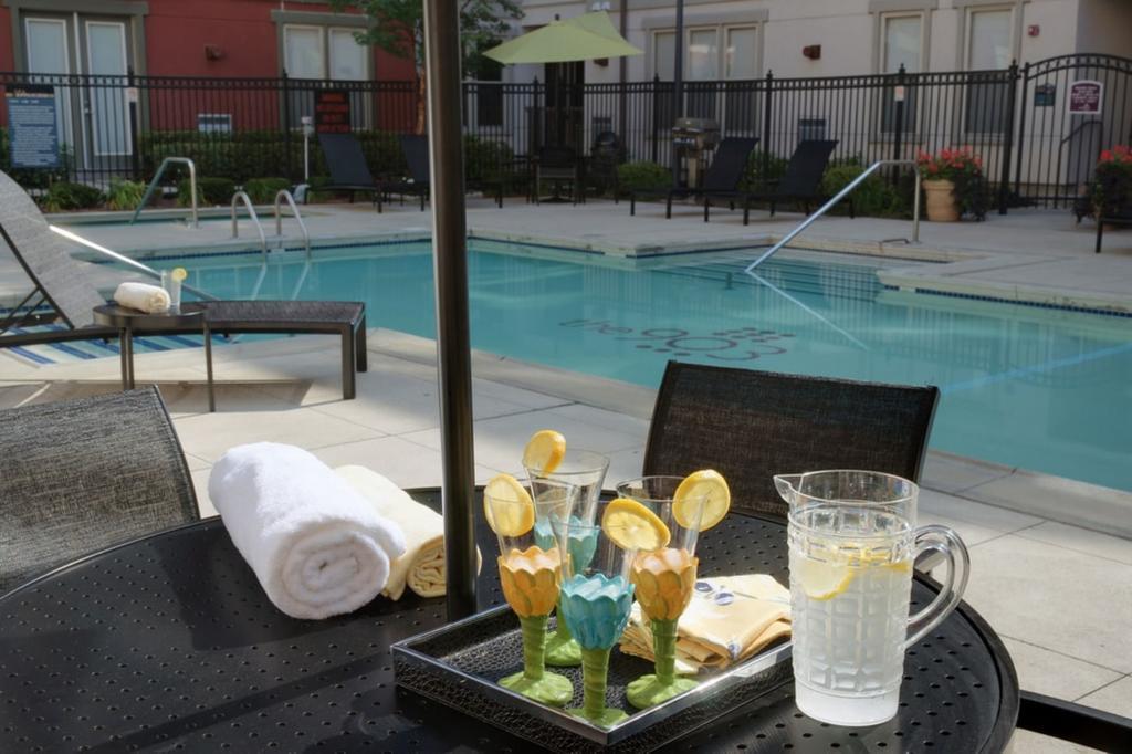Bluebird Suites In Downtown Providence Eksteriør billede